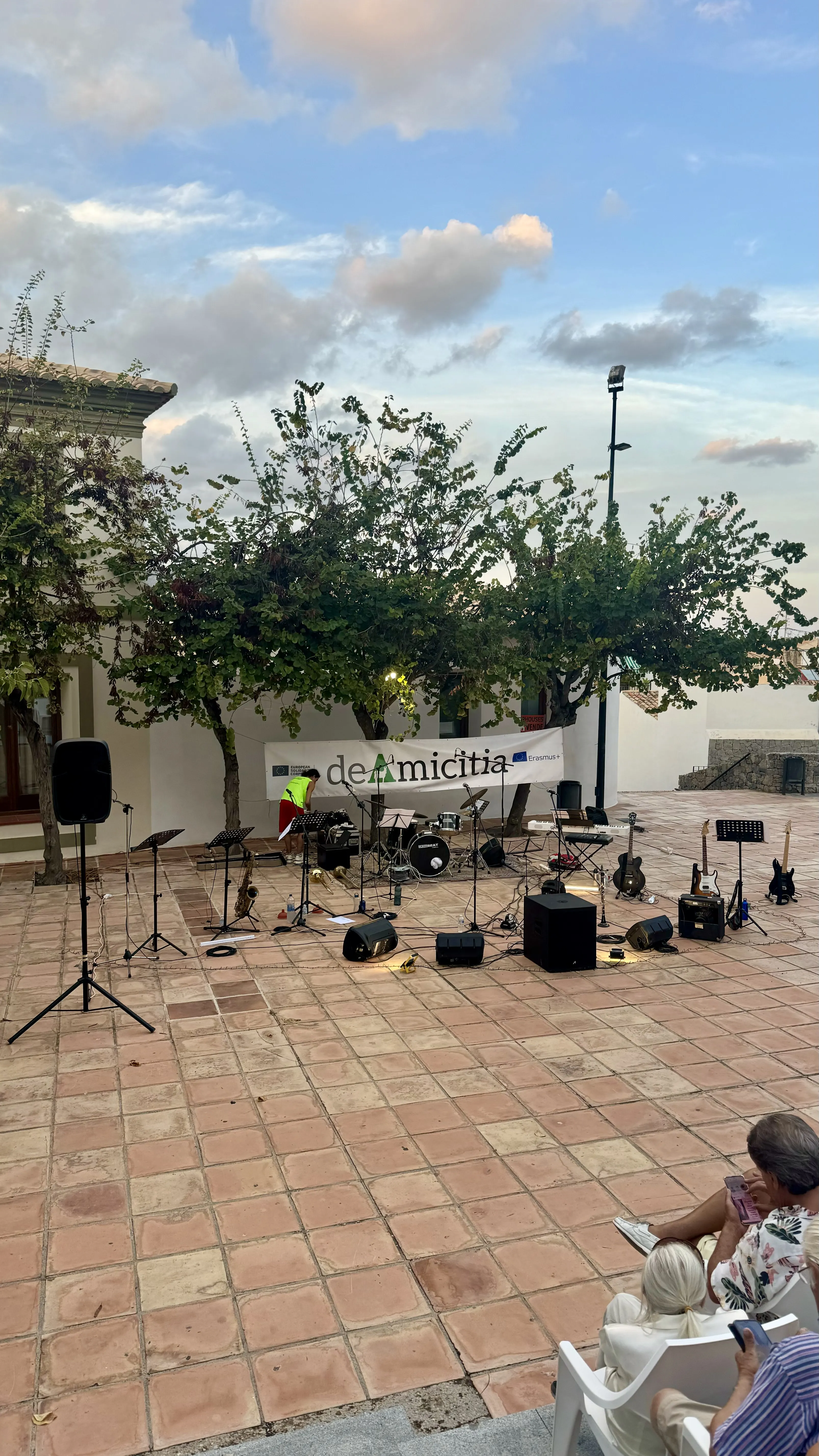 Gallery image - 05/09/2024, Plaza del Agua Altea, 05-09-2024 Plaza del Agua Altea